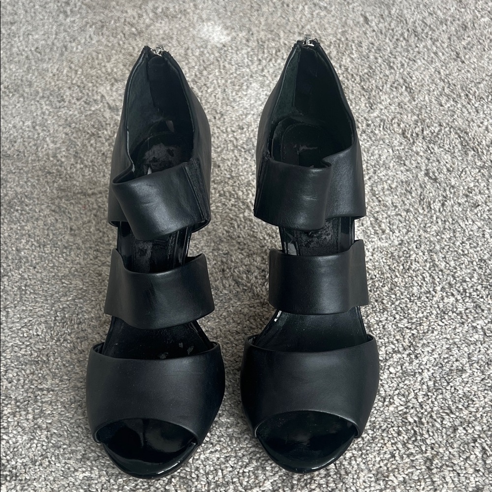 Elegant Black Women's Shoes
